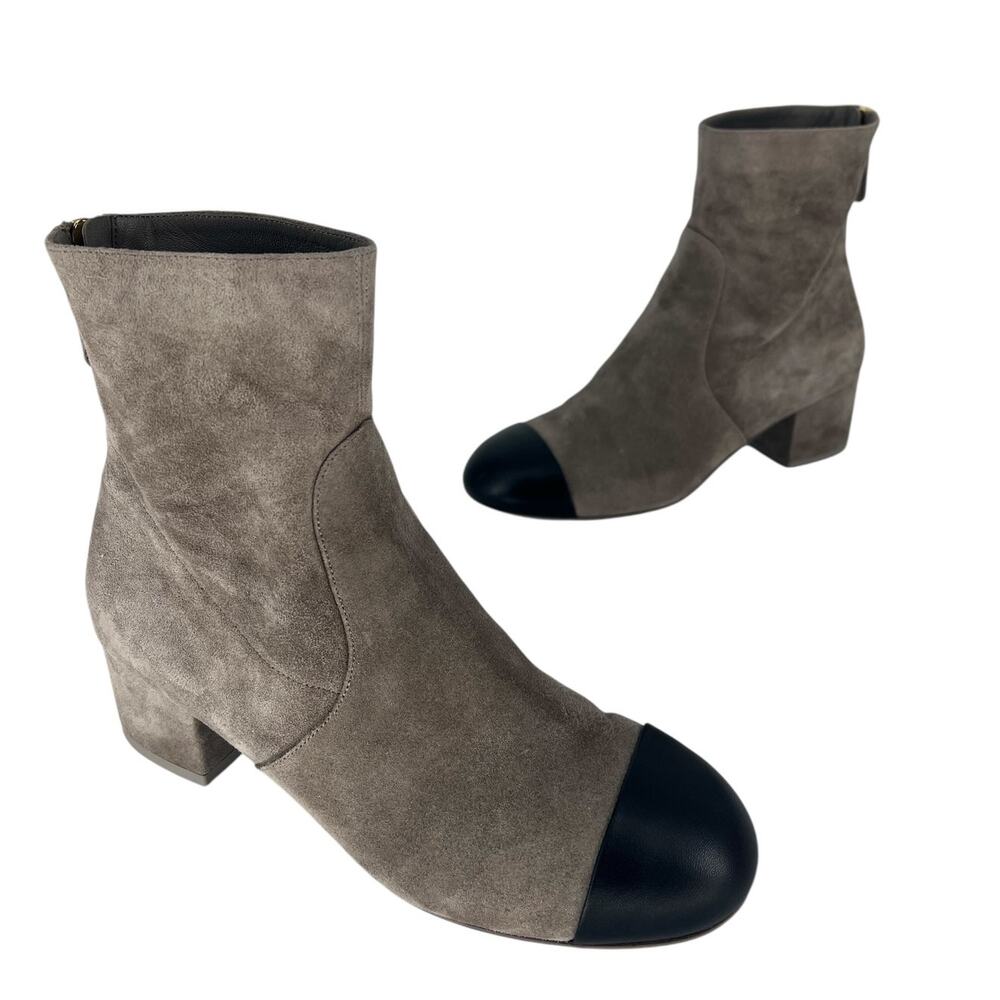Chanel 2024 Cap Toe Interlocking CC Logo Suede Boots - Picture 5 of 16